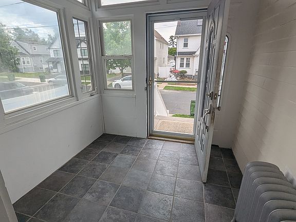 2nd image of 448 Ainsworth St