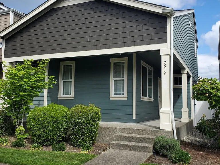 7612 Kodiak Ave NE — Photo 1