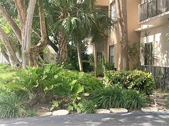 2nd image of 1625 SE 10th Ave APT 102