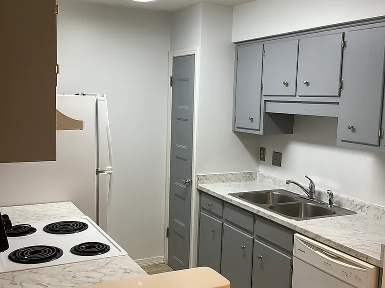 1730 Debby Ave #B — Photo 2