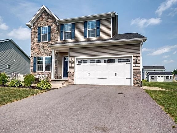 3rd image of 412 Tuscany Ln