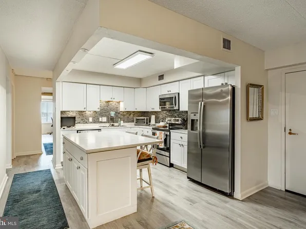 11004 Valley Forge Cir #1004, King Of Prussia, PA 19406