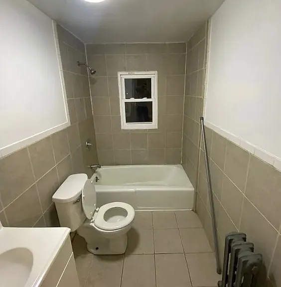293 W Runyon St #6 — Photo 5