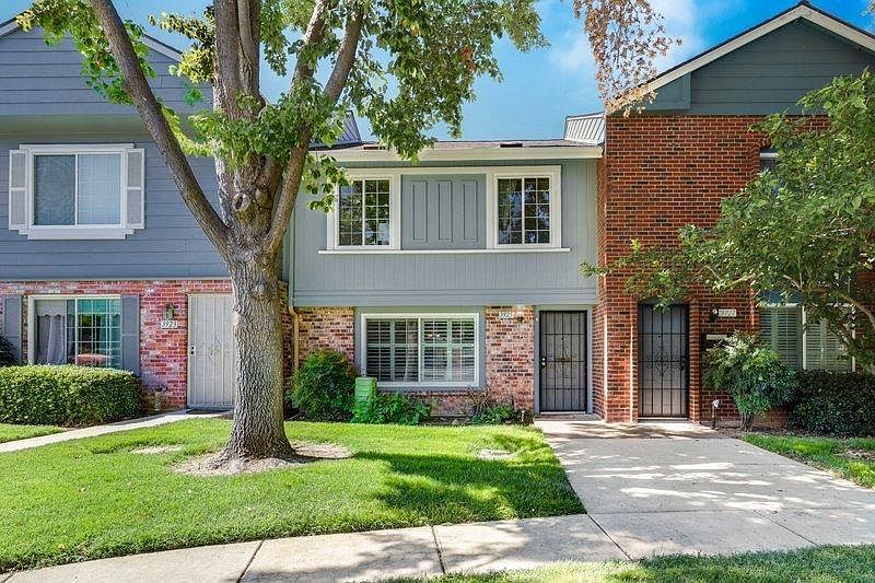 1st image of 3925 Oak Villa Cir