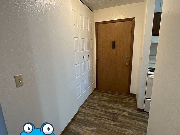 5th image of 1416 10th Ave NE #1