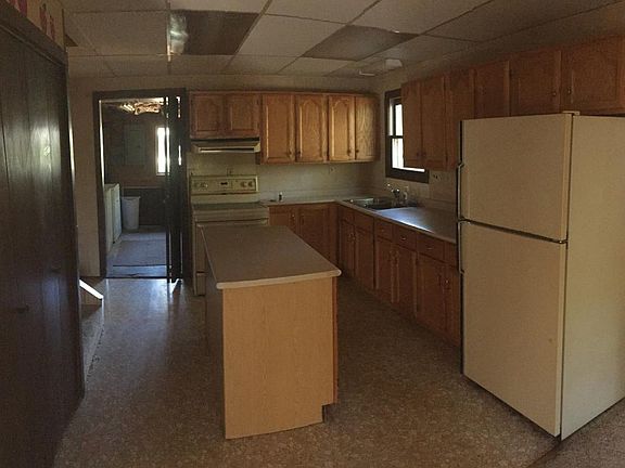 4th image of 110 Chapel Rd