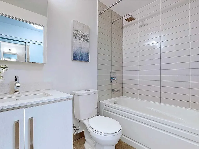 5180 Yonge St — Photo 11