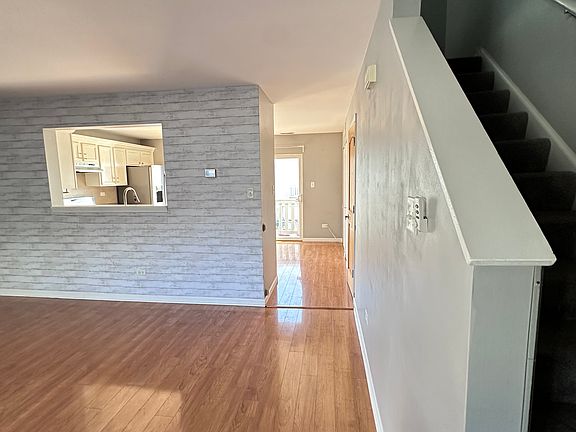 3rd image of 2711 Canyon Dr