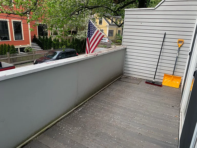 1 Irving Ter — Photo 8