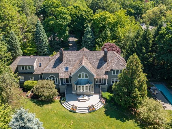263 Adams St, Milton, MA 02186
