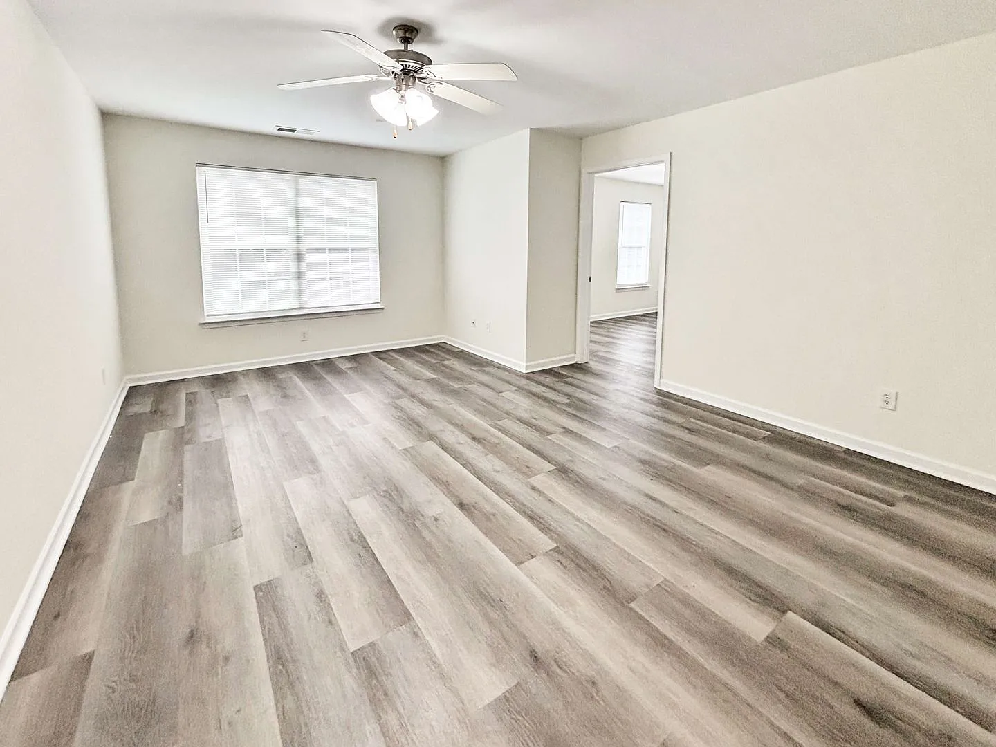 Beautiful 3 BR/2BA Quadruplex in Cartersville! — Photo 4