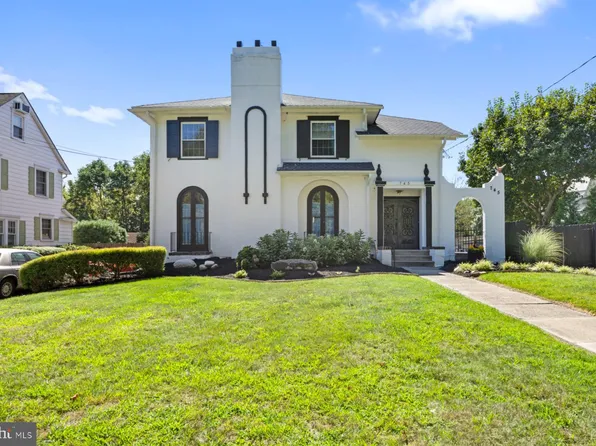 745 N Pennsylvania Ave, Morrisville, PA 19067