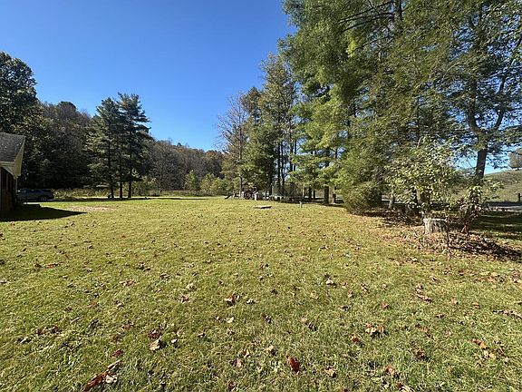 3rd image of 1031 Black Lick Rd