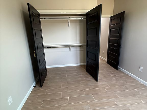 5th image of 2204 E Viviana St #2