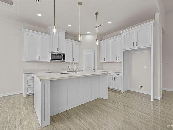 5th image of 4104 Alexia Ln