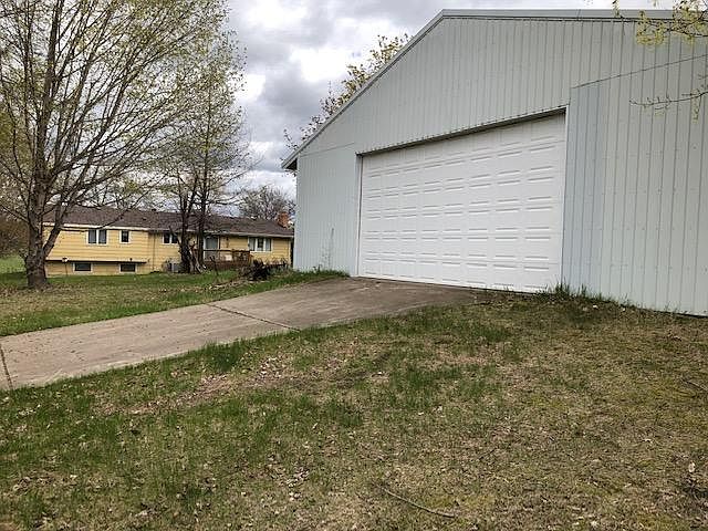 2nd image of 18060 Rice Rd