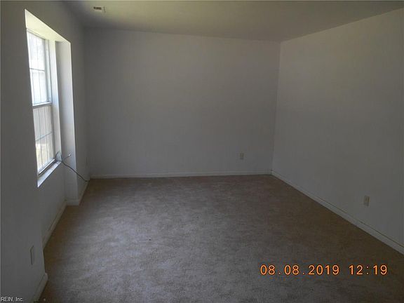 2nd image of 1105 London Company Way