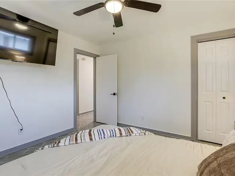 1944 Cindy Dr — Photo 16