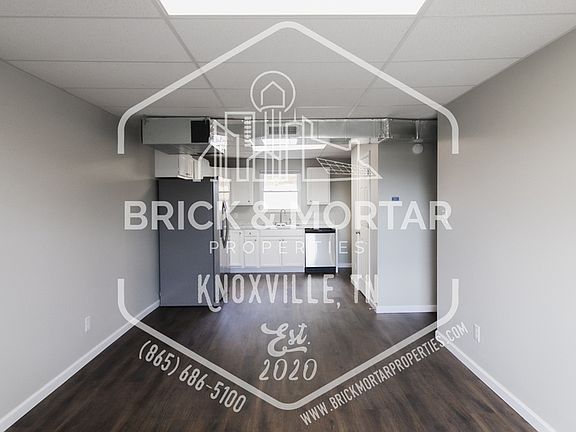 3rd image of 1005 Clendenen Rd