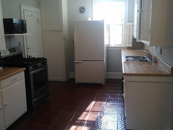 5th image of 645 Riverview Dr