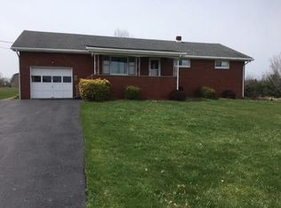 72 Barnhart Rd, Greensburg, PA 15601