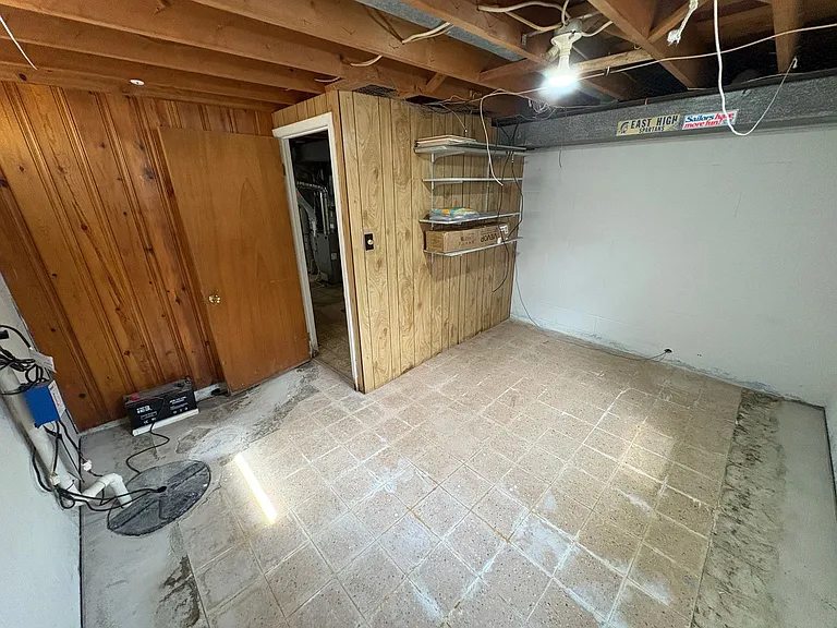 1300 Eastridge Dr — Photo 18