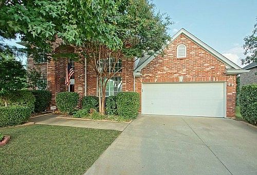 1st image of 2101 Beechwood Ln