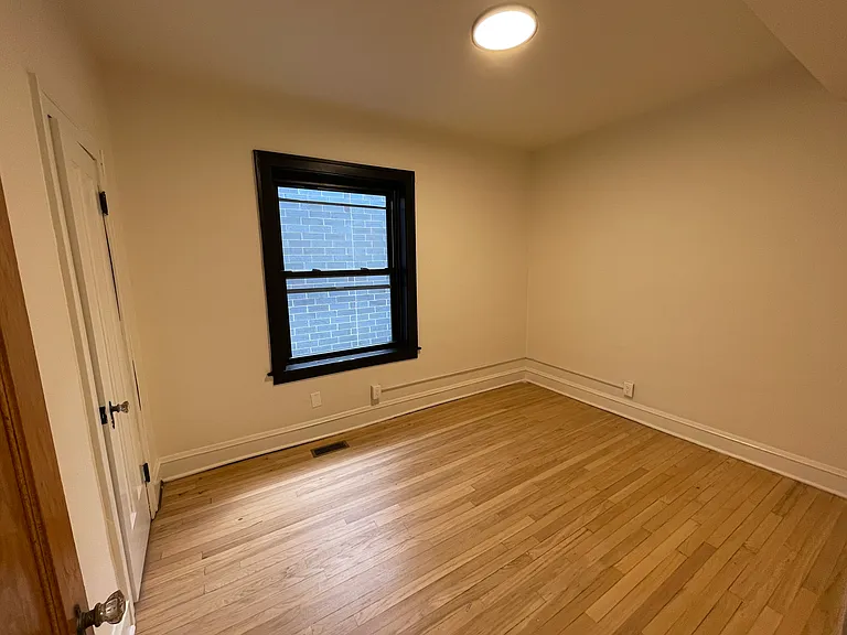 2210 W Ohio St #2 — Photo 9