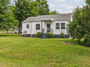 1049B Horseshoe Dr, Nashville, TN 37216