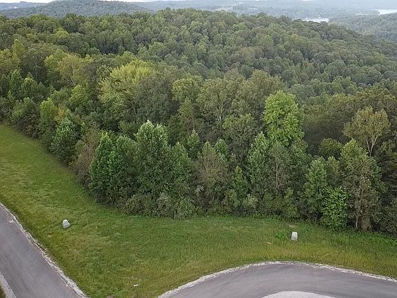 2nd image of 563 Summer Cir Lot 563