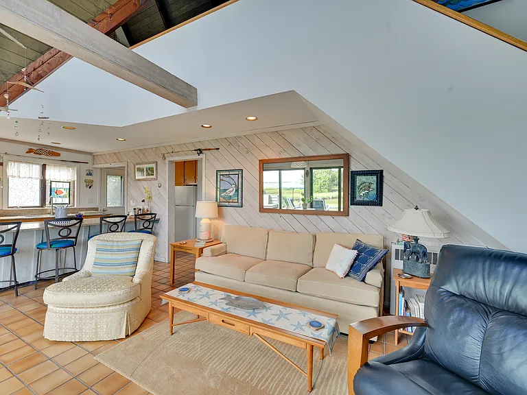 56 Far Pond Rd — Photo 17