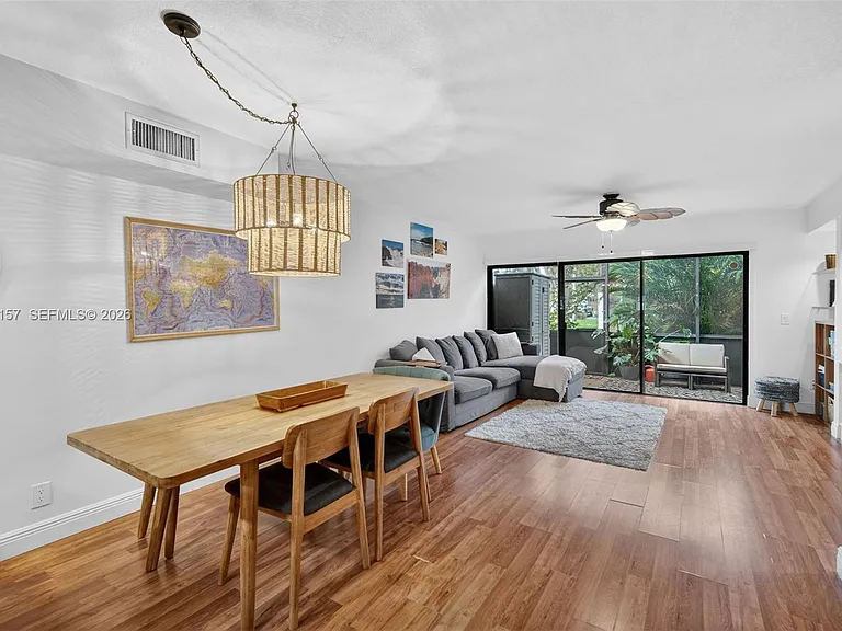 4250 SW 70th Ter — Photo 16