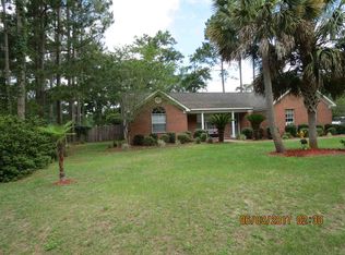 252 Fox Run Cir, Crawfordville, FL 32327