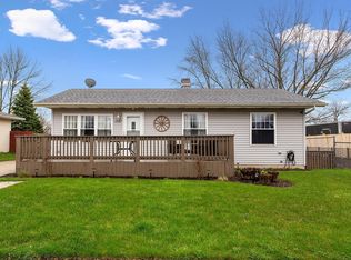 1207 Basin Dr, Lockport, IL 60441