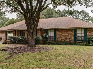 4626 E Post Oak Ct, Greenwell Springs, LA 70739