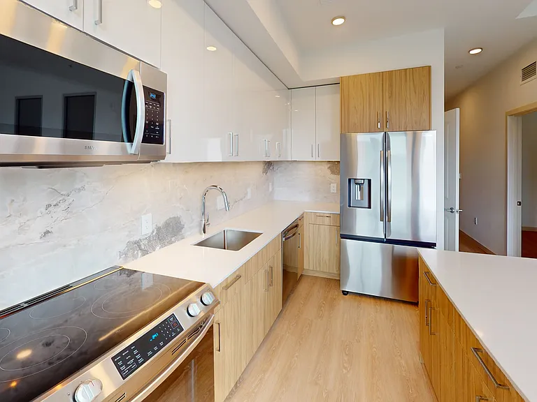 101 N Meridian — Photo 119