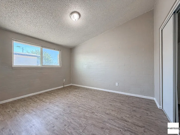 2139 W Devonshire Ave #3 — Photo 10