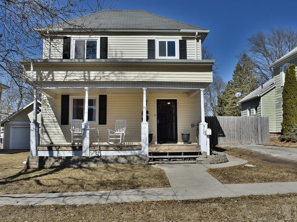 1st image of 915 W Montgomery St