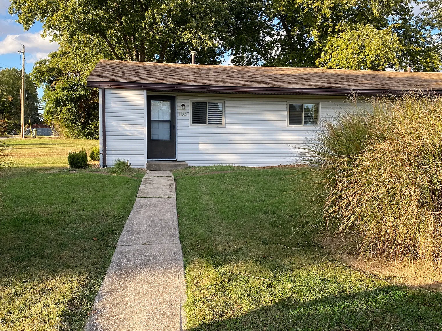 2 bed, 650 sqft, $1,095 — Photo 1