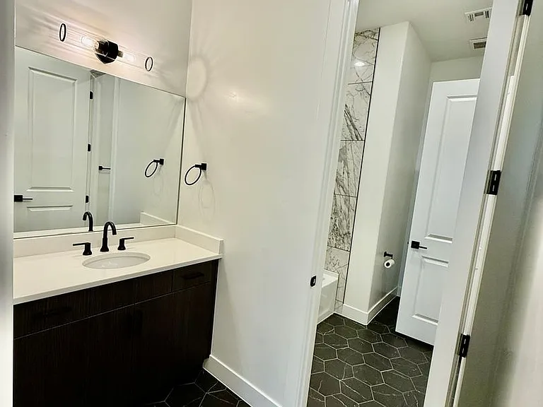 3714 S McKenzie Ln — Photo 8