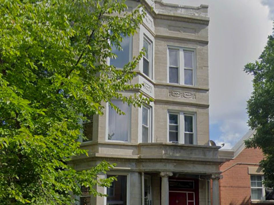 1st image of 1425 N Maplewood Ave APT 3R