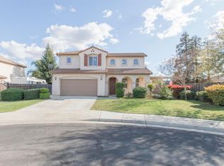 2748 Ashcroft Ave, Clovis, CA