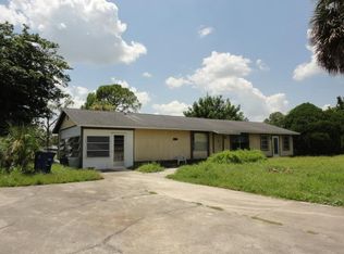 2252 11th Pl, Lehigh Acres, FL 33936