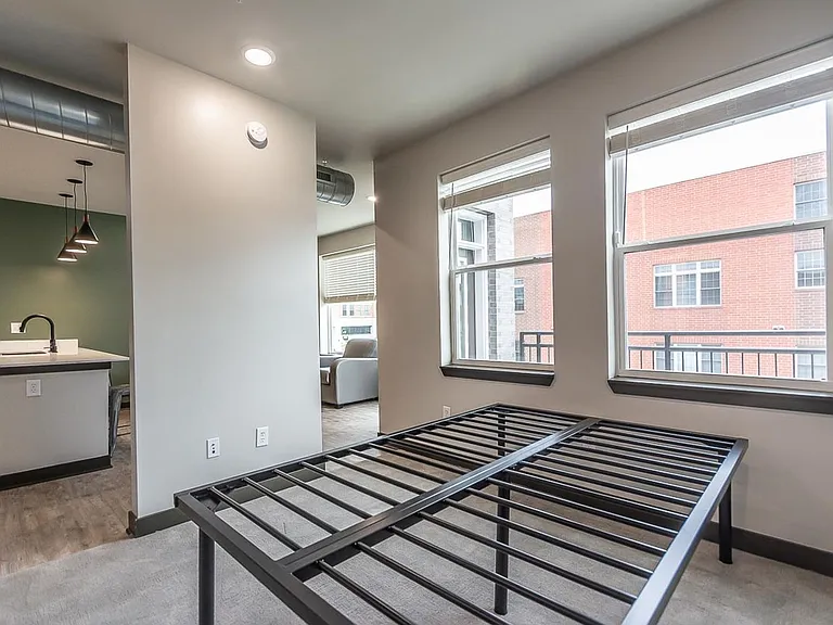 The Bentley Apartments — Photo 24