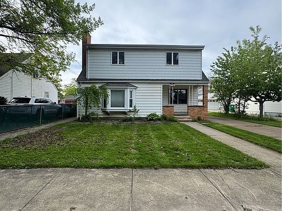 2nd image of 3520 Chapin Ave