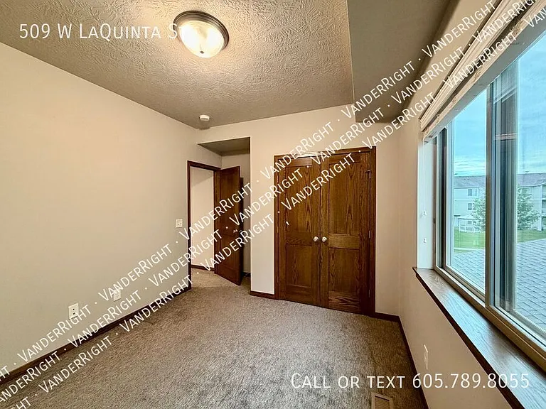 509 W Laquinta St — Photo 24