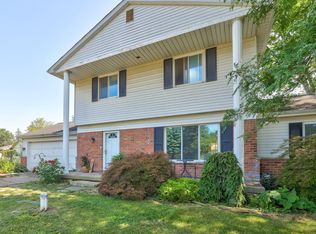 1166 Risecliff Dr, Grand Blanc, MI 48439