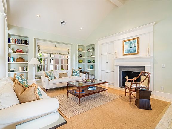 5th image of 251 Seabreeze Ct