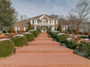 527 Pond Apple Rd, Clarksville, TN 37043