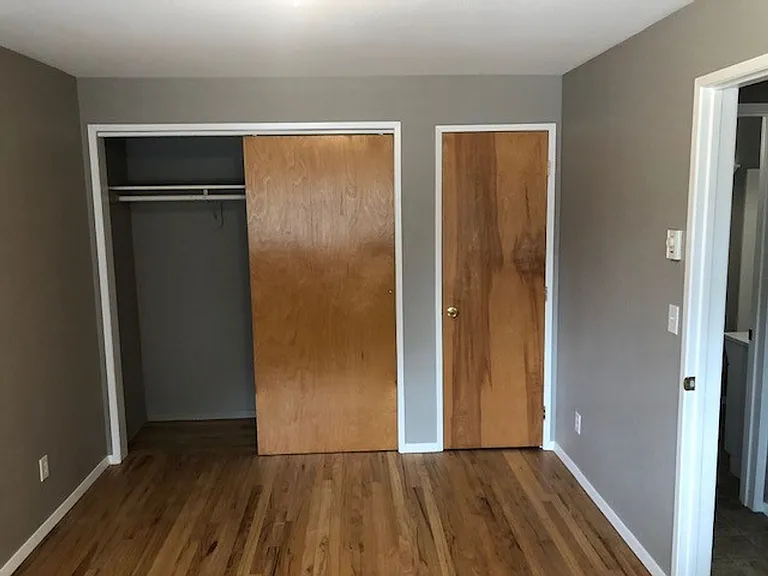 310 Bellevue Ave E — Photo 7